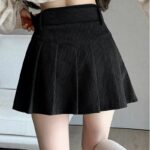 Jupe Courte noire vintage et décontractée