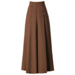 Jupe Culotte Ample avec Poches sur fond blanc