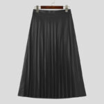 Jupe Homme Longue et Sophistiquée tenue par un cintre sur fond gris