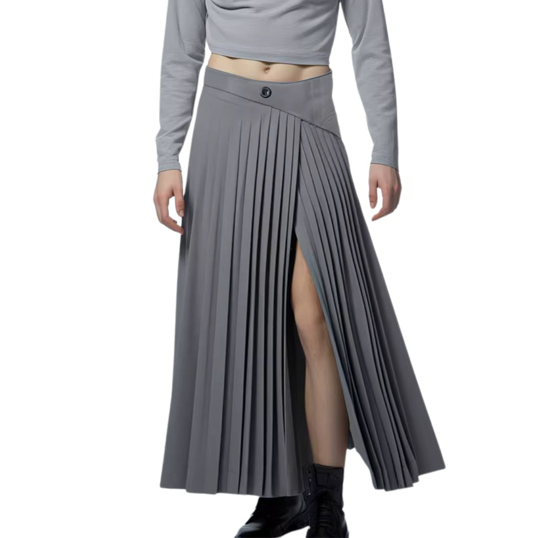 Jupe Homme au Design Plissé et Fendu sur un homme sur fond blanc