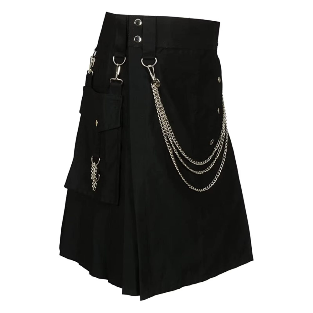 Jupe Homme Plissée avec Chaines sur fond blanc