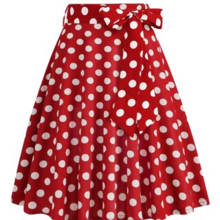 Jupe à Pois Rouge de Style Français sur fond blanc