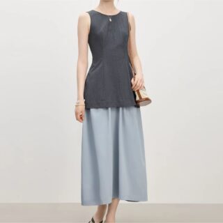 Jupe Longue et Ample à Taille Haute sur une femme