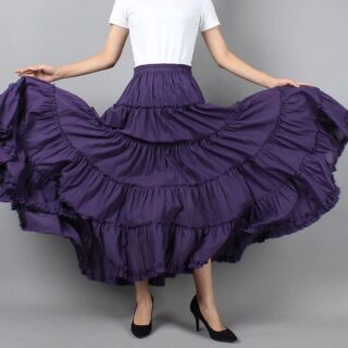 Jupe Sirène Violette à Volants sur une femme
