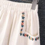 Jupe Fleurie avec Broderies