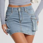 Jupe en Jean Grande Taille sur une femme