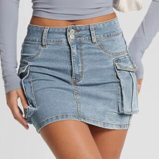 Jupe en Jean Grande Taille sur une femme