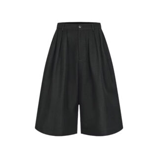 Jupe Culotte et Plissée Design Short sur fond blanc